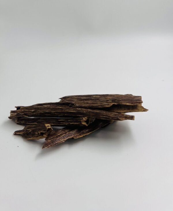 Natural Agar Wood for Fragrance (Indian Variety / Polished)