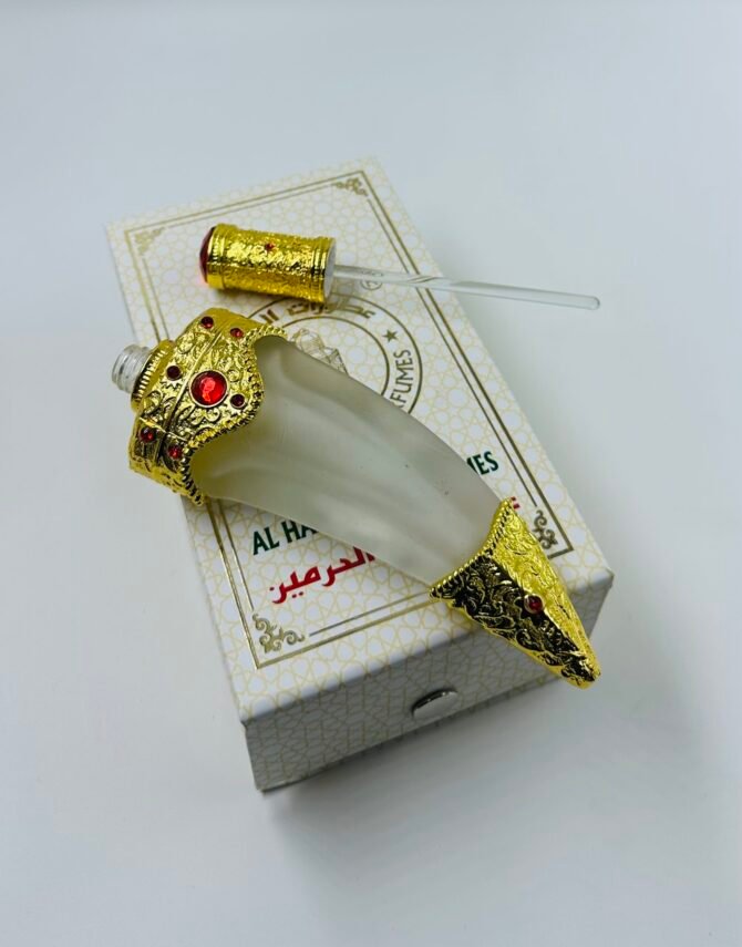 Golden khanjar Refillable Attar Bottle Gift Set, 15 ml - Image 3