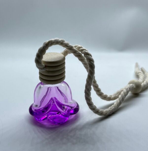 Flower shaped 6 ml car perfume refillable purple bottle